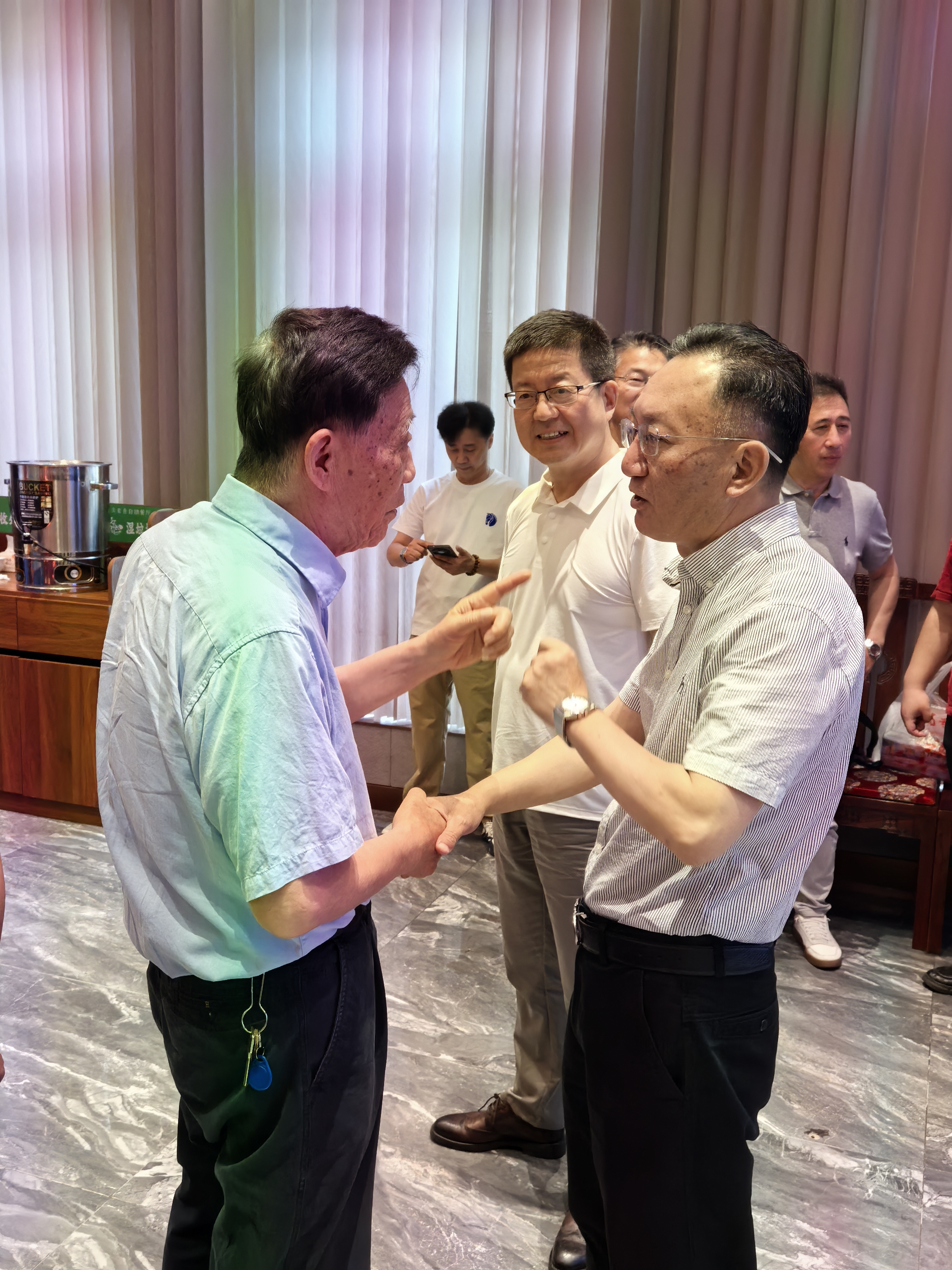 席间休息与交流